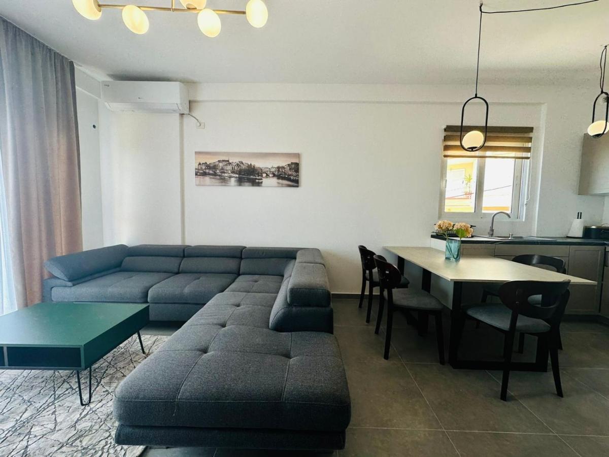 Apartment Celine Sarandë Eksteriør bilde